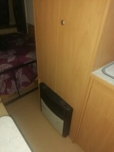 interior dela caravana