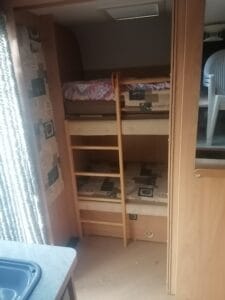 interior de la caravana