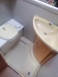 interior de la caravana